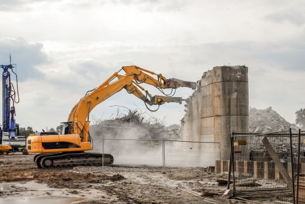 Silo Demolition in Nashua