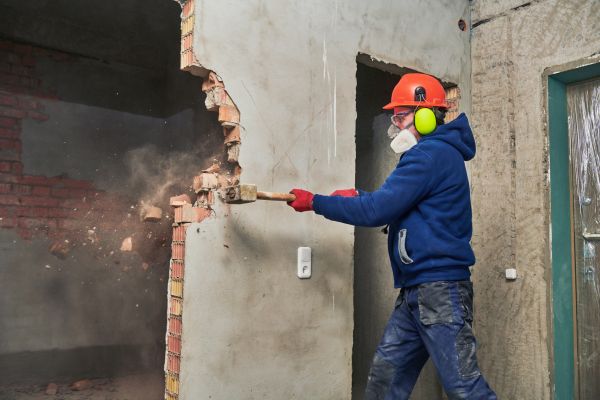 Concrete Wall Demolition in Nashua